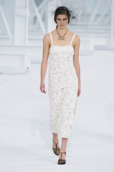 Look 57